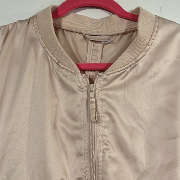 H&M pink satin baseball jacket - Picture 2 of 10